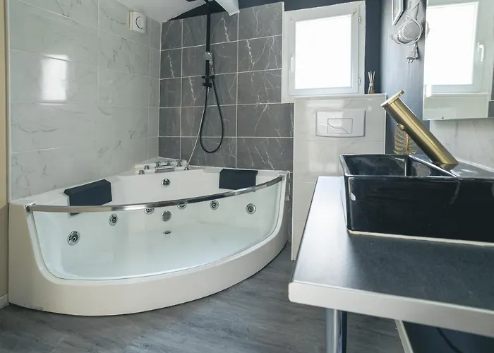 Jacuzzi Terrasse Centre 나르본